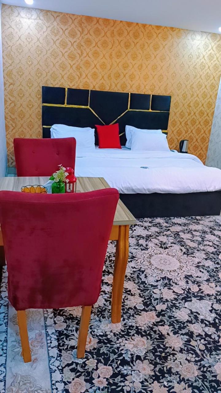 Nuit De Paris Abuja Exterior foto